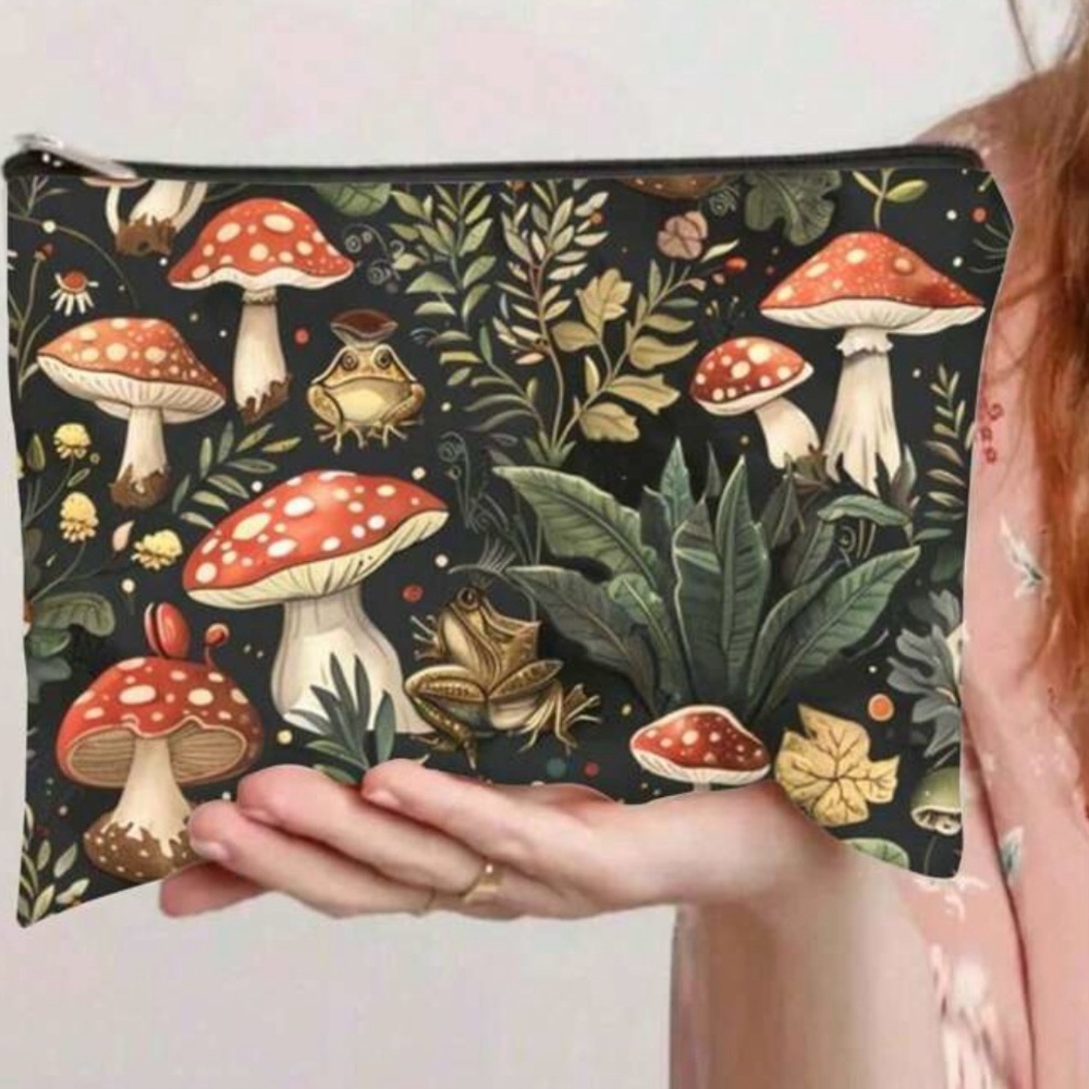 Mushroom Print Clutch Bag. BRAND NEW NO TAGS
